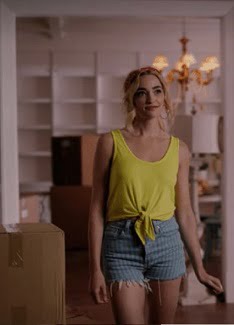 Georgia Miller Outfits Guide 2 Georgia - Ginny and Georgia Halloween Costume