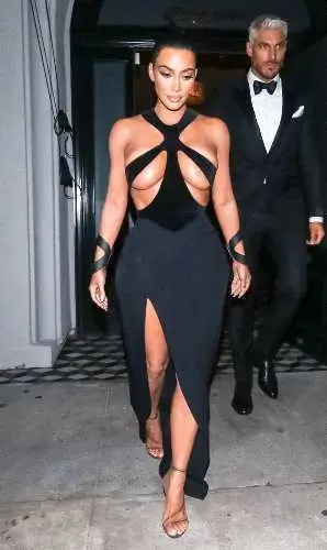 Dress Like Kim Kardashian