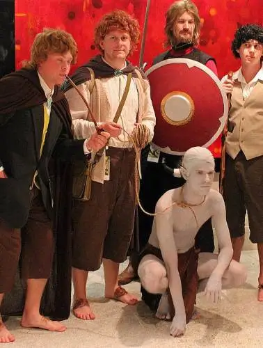 Lords of the Rings Group Cosplay