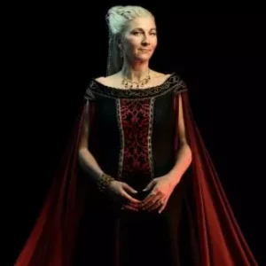 Princess Rhaenys Targaryen Outfits