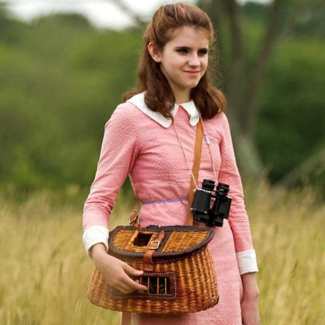 Suzy Bishop cosplay reference showing pink Peter Pan collar dress, red beret tilted slightly off-center, and binoculars around the neck