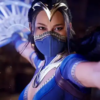 Kitana cosplay from Mortal Kombat