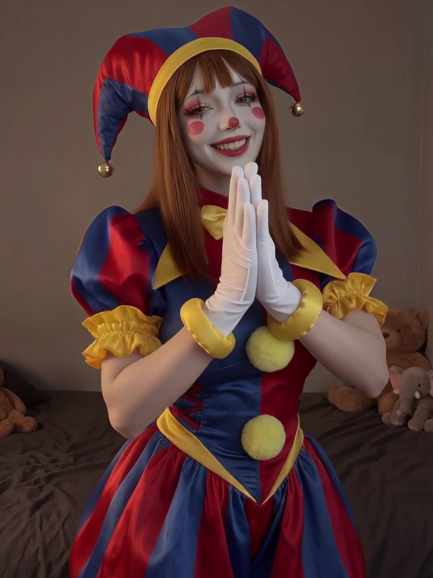 I wish the new episode would come out faster ｡ﾟ･ (>﹏<) ･ﾟ｡#pomni #tadc #cosplay #fyp