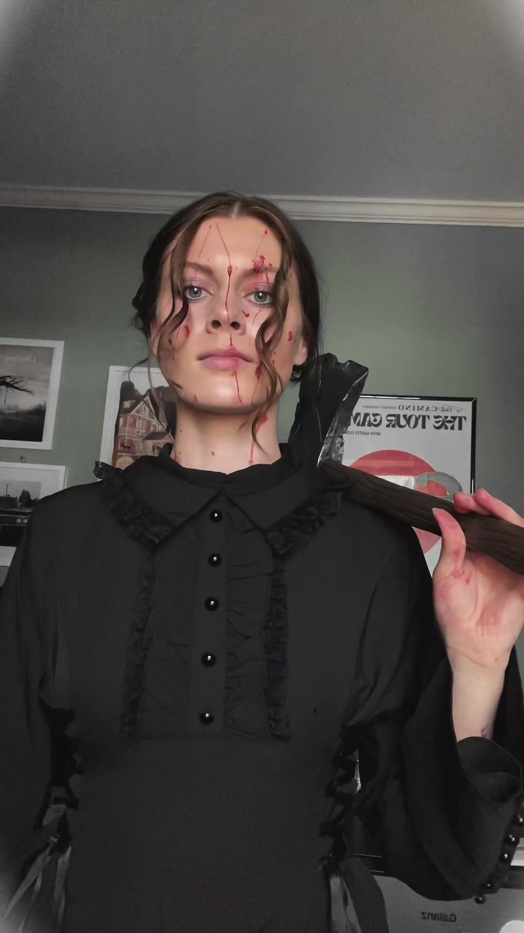 Oh Lizzie… #halloween #lizzieborden #costume #happyhalloween fake blood, fake axe ‼️
