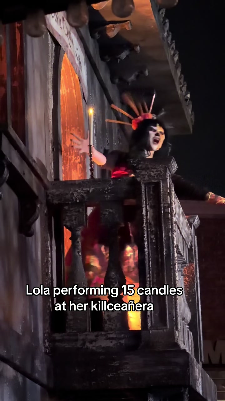 The killceañera maze is definitely one of my favorites featuring a brand new song “15 candles” composed by slash #killceañera #latin #hhn #horrornights #universalstudioshollywood