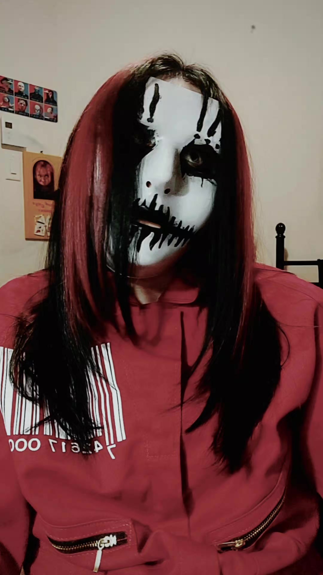 Old ass trend but I wanted to do it anyway with my Joey cosplay ✌️ #joeyjordison #slipknotcosplay #joeyjordisoncosplay