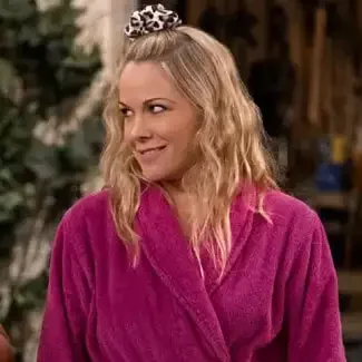 Dress Like Andrea Anders Sherri Runck That '90s Show Outfits