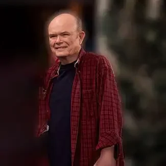 Dress Like Red Forman That '90s Show Outfits